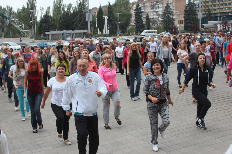 Держслужбовці відзначили спортивне свято руханкою