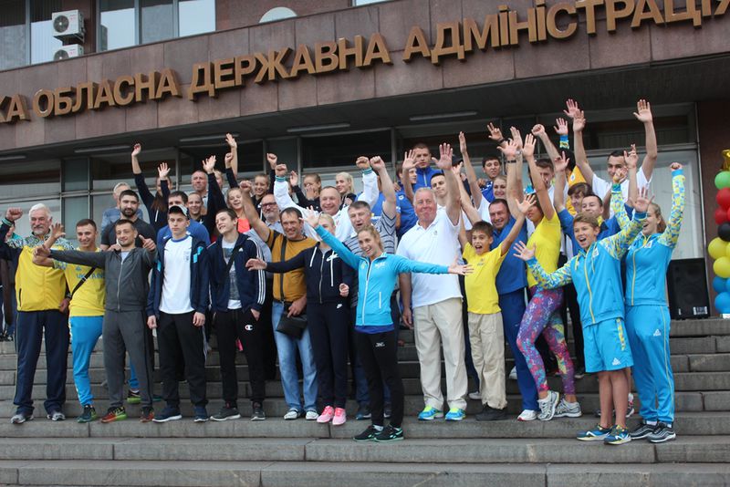 Держслужбовці відзначили спортивне свято руханкою