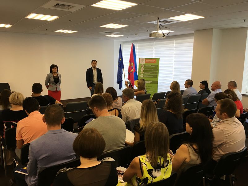 Громади  вчаться ефективно управляти  житлово-комунальним господарством