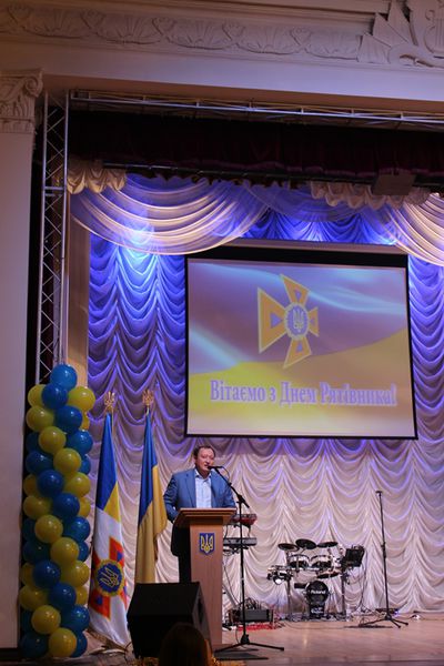 Запорізькі рятівники  відзначають професійне свято