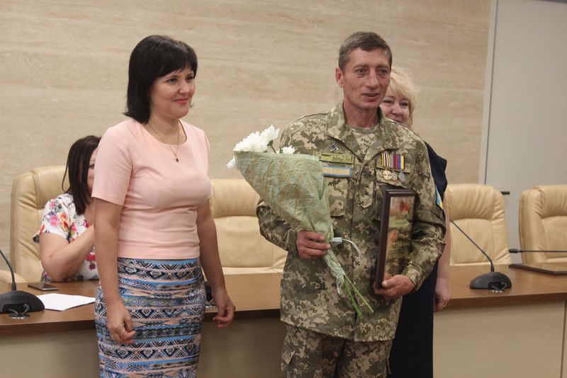 Нагороджено перших переможців конкурсу «Батько року»