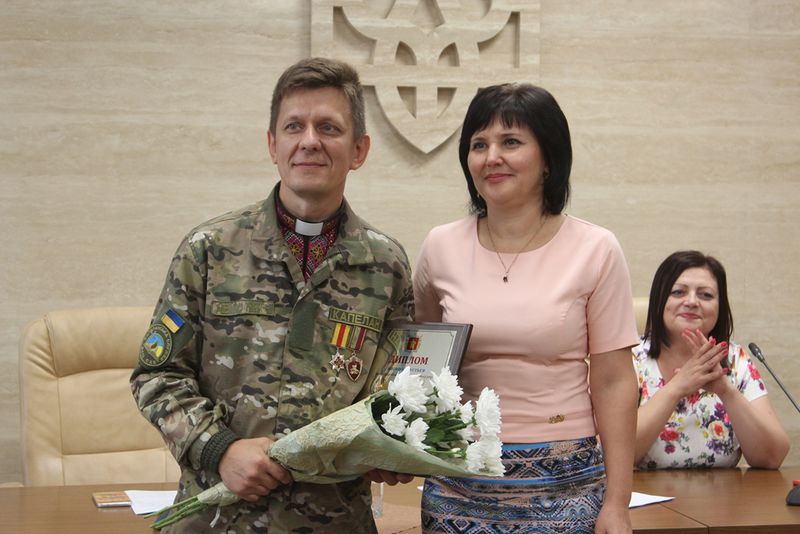Нагороджено перших переможців конкурсу «Батько року»
