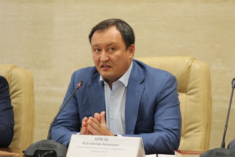 Костянтин Бриль: «Я не терпітиму жодного чиновника, який, замість працювати на благо народу та наповнювати держскарбницю, створює власні правила і шкодить регіону»