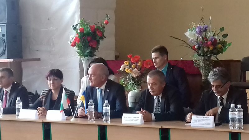 Об’єднані громади зберігають національну ідентичність