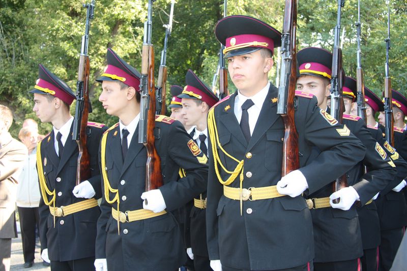 Першокурсники  ліцею «Захисник» склали присягу 