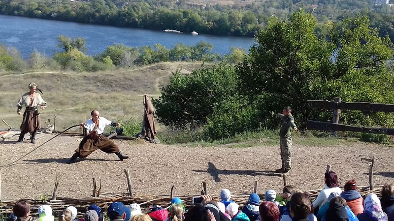 Влада та волонтери подарували свято нашим захисникам