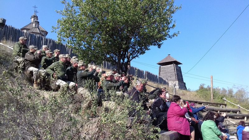 Влада та волонтери подарували свято нашим захисникам