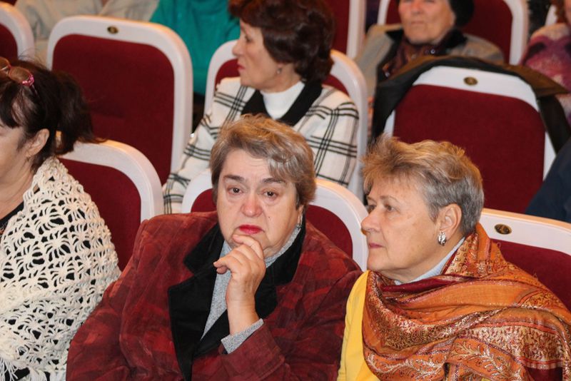 Запоріжжя вшановує громадян похилого віку та ветеранів