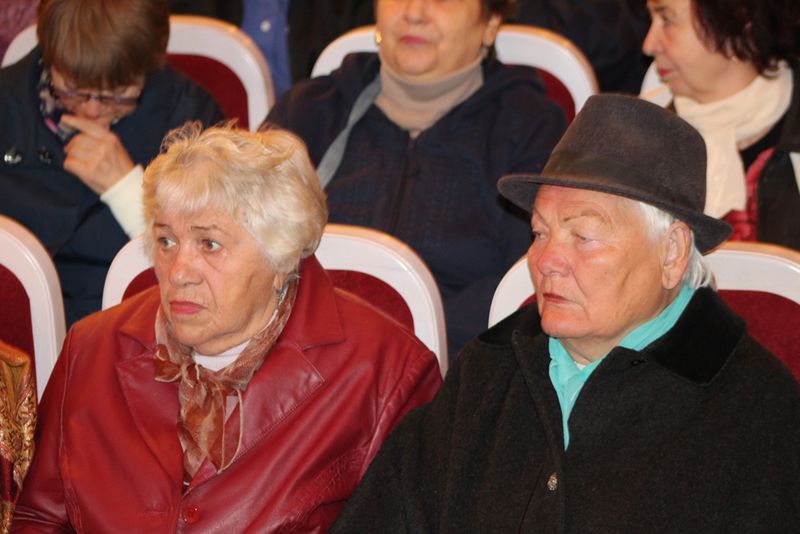 Запоріжжя вшановує громадян похилого віку та ветеранів