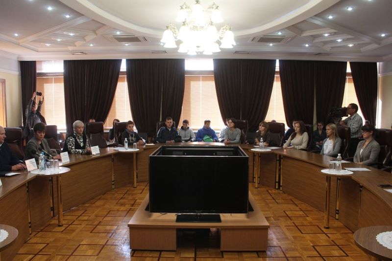 Запорізька громадськість долучилася до акції «Напиши листа світові»