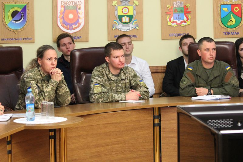 Запорізька громадськість долучилася до акції «Напиши листа світові»