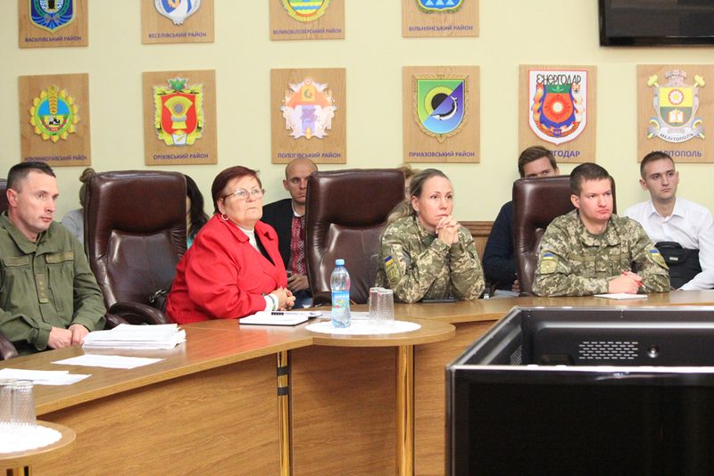 Запорізька громадськість долучилася до акції «Напиши листа світові»