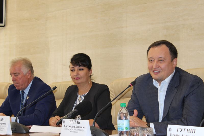 Костянтин Бриль привітав членів збірної команди Запорізької облдержадміністрації