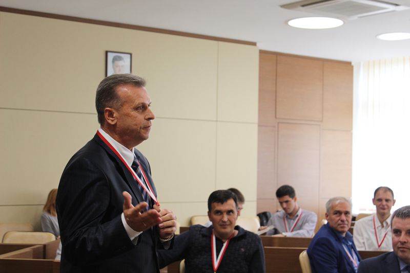 Костянтин Бриль привітав членів збірної команди Запорізької облдержадміністрації