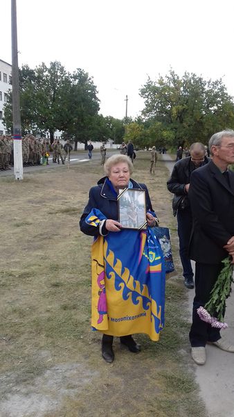 Пам’ять героїв 93-ї  бригади увічнили в рідній частині 