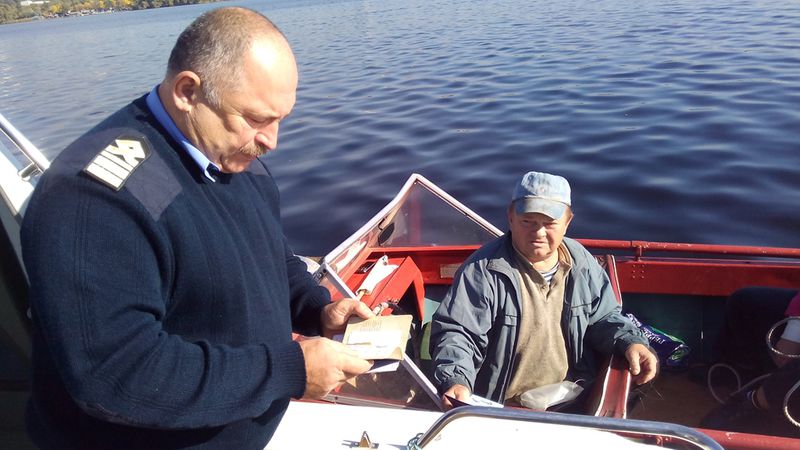 Під час рейду на Дніпрі виявлені судовласники-порушники