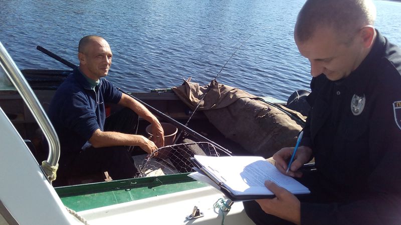 Під час рейду на Дніпрі виявлені судовласники-порушники