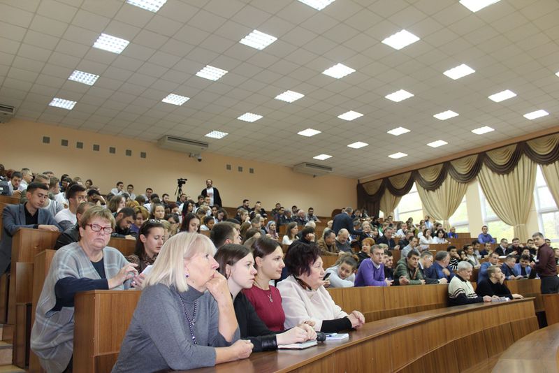 Запорізький медуніверситет зібрав хірургів на сучасний симпозіум