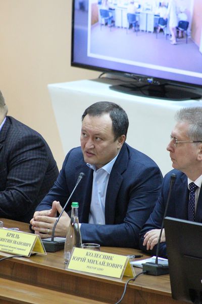 Запорізький медуніверситет зібрав хірургів на сучасний симпозіум