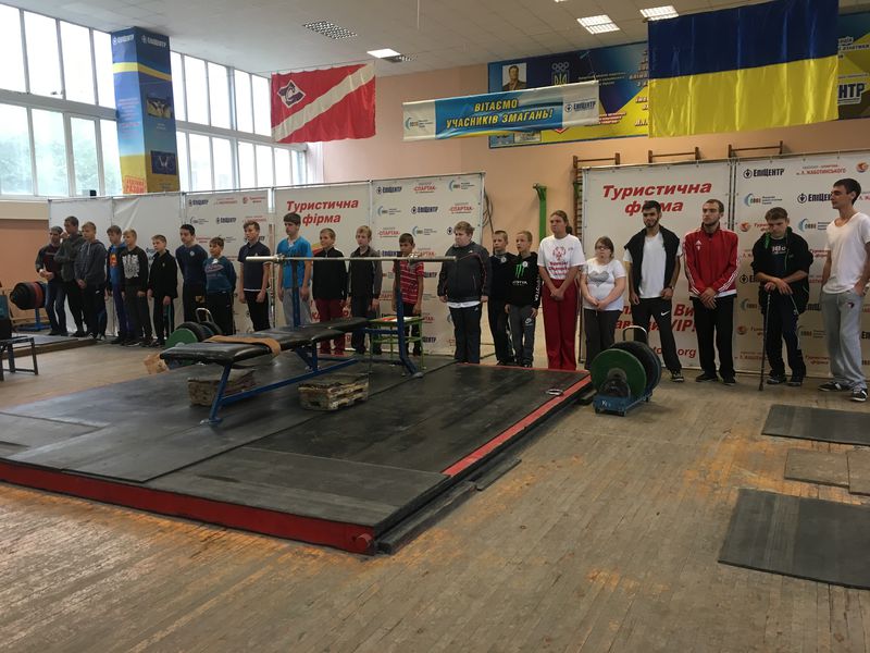 Спортсмени з особливими потребами демонструють силу духу