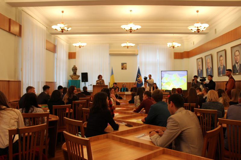 Студенти запорізьких ВНЗ встановили новий патріотичний рекорд