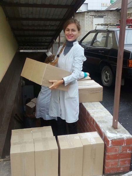 Центри первинної медико-санітарної допомоги  укомплектовуються обладнанням та меблями