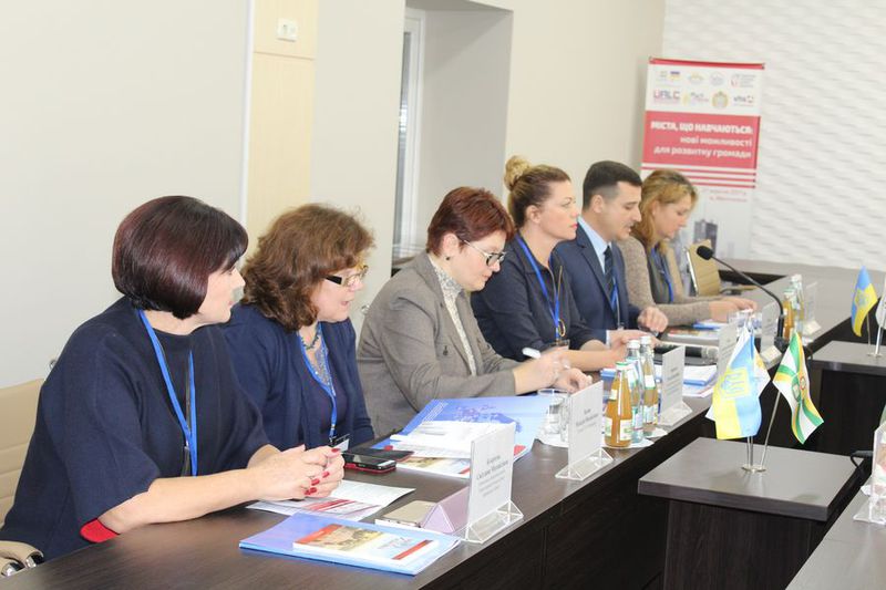 У Мелітополі створено Українську мережу міст, що навчаються