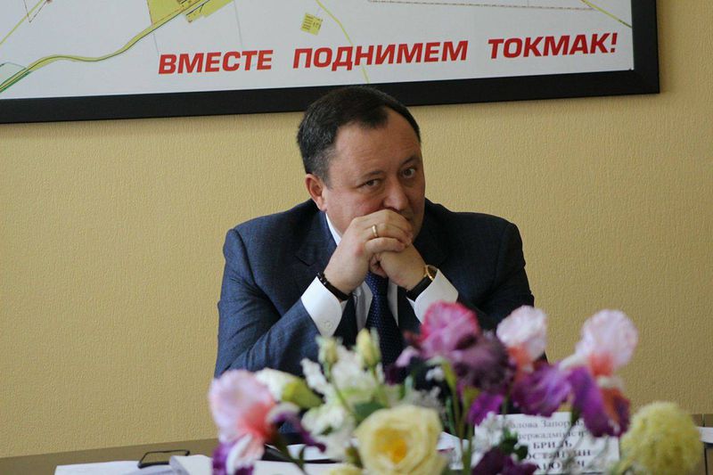 Костянтин Бриль взяв на контроль проблемні питання токмачан