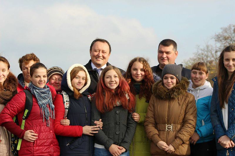 Жителі Менчикур та Чкалове на Веселівщині отримали довгоочікуване газопостачання