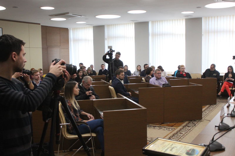 Переможці конкурсу для обдарованої молоді отримали нагороди