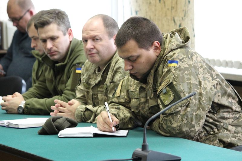Керівникам територій доручено активізувати роботу з відбору кандидатів на контрактну службу
