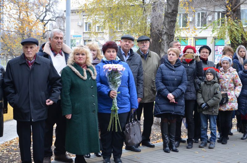 Урочисте відкрито меморіальні дошки колишнім керівникам Запорізького району