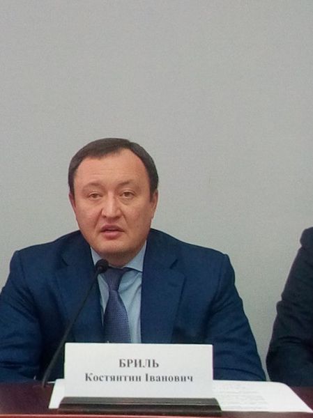 Костянтин Бриль: «Керівники територій мають приділити першочергову увагу прийняттю бюджетів  на 2018 рік»