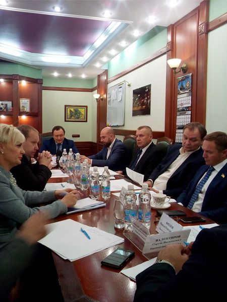 Народні депутати та обласна влада  об’єднують зусилля для соціально-економічного розвитку регіону