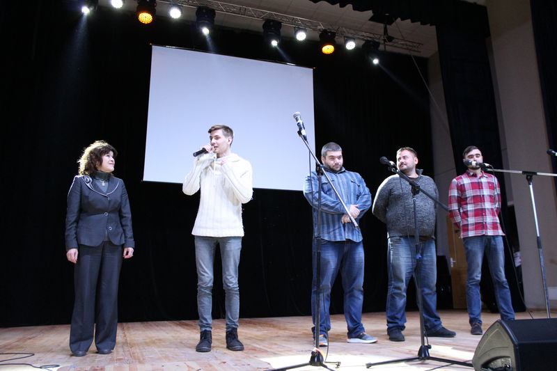 День Гідності та Свободи запорізька молодь відзначила Уроком мужності