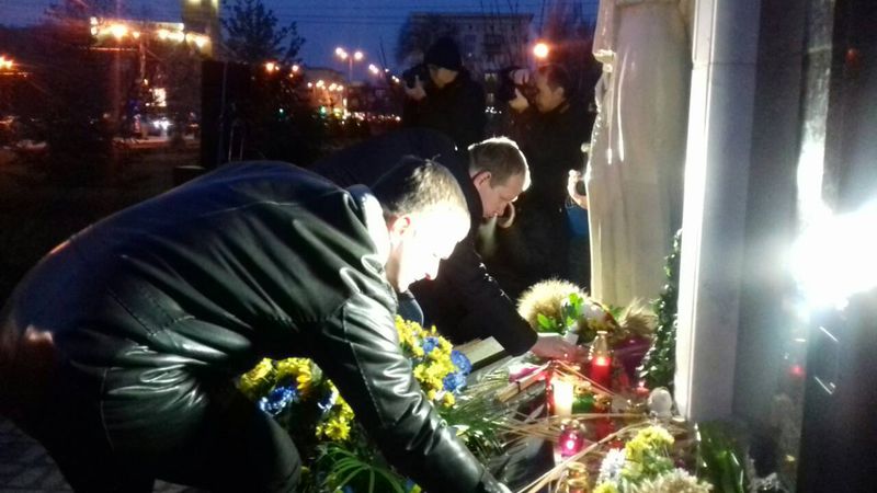 Запоріжці вшанували пам’ять жертв голодоморів в Україні