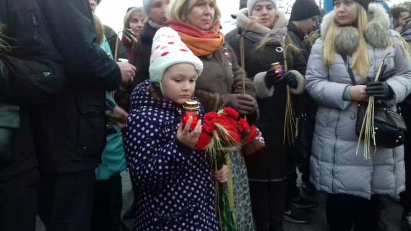 Запоріжці вшанували пам’ять жертв голодоморів в Україні