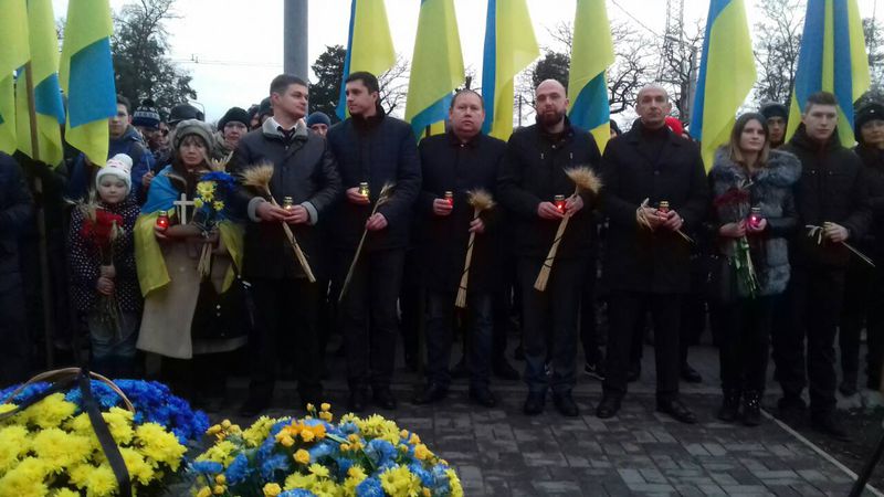 Запоріжці вшанували пам’ять жертв голодоморів в Україні