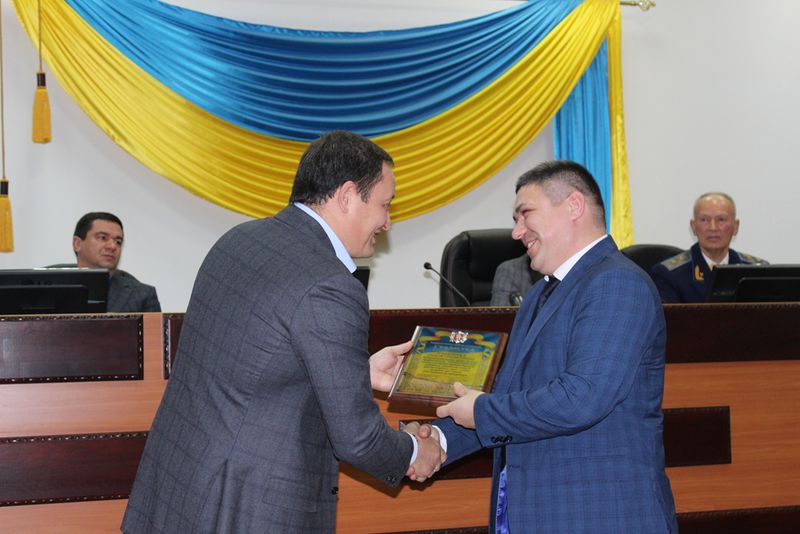 Запорізьких працівників прокуратури вітають з професійним святом