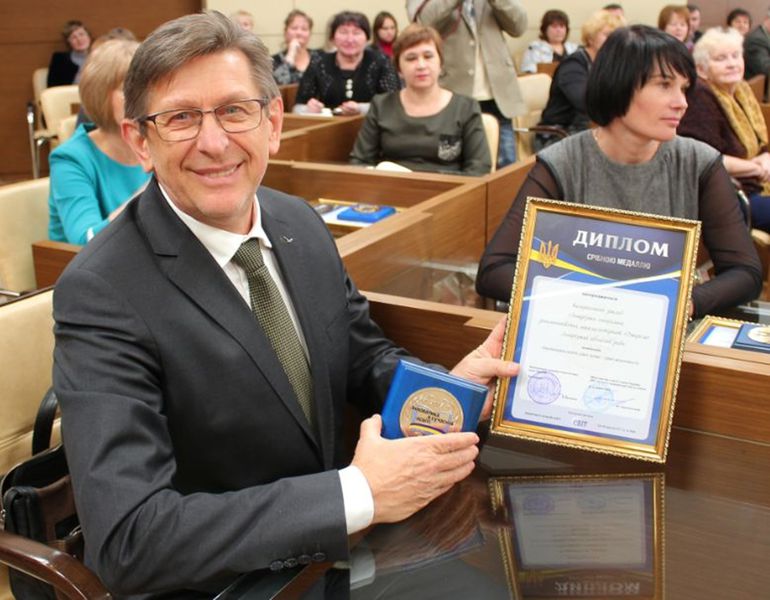 Запорізькі освітні заклади зібрали «урожай» нагород за інноваційну діяльність