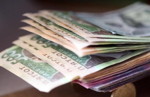Середньомісячна зарплата в області у понад двічі перевищує мінімальний розмір