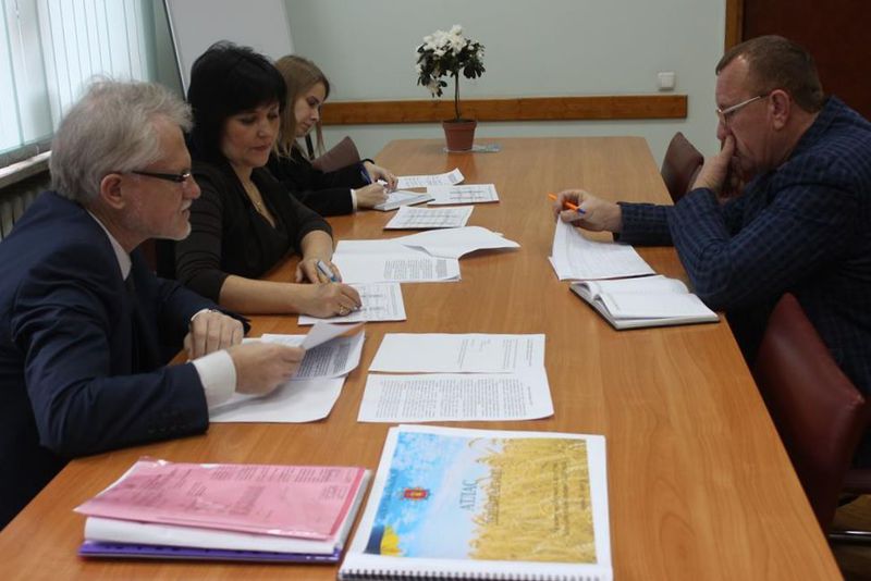 Обласна влада допомагає громадам  освоїти виділені кошти до кінця бюджетного року 