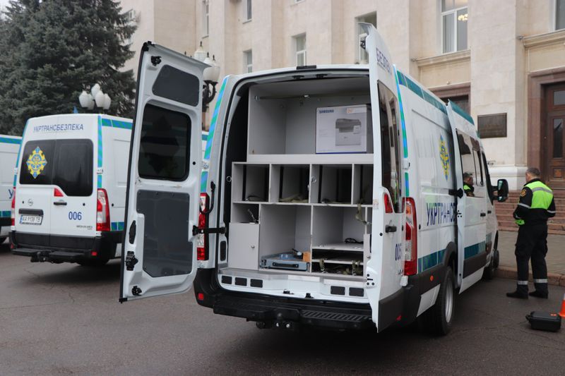 Боротися з порушниками норм перевезень вантажів допоможуть нові габаритно-вагові комплекси
