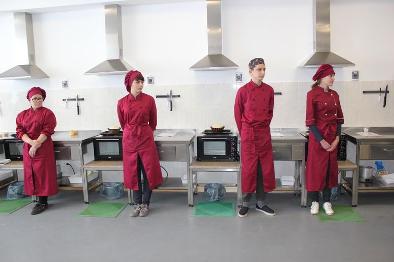 Учні Михайлівського училища отримали необхідне професійне обладнання 