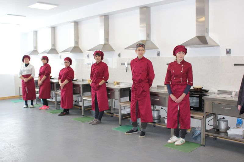 Учні Михайлівського училища отримали необхідне професійне обладнання 