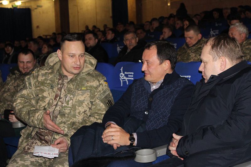 «Добровольці Божої чоти» - в Запоріжжі презентували фільм про кіборгів