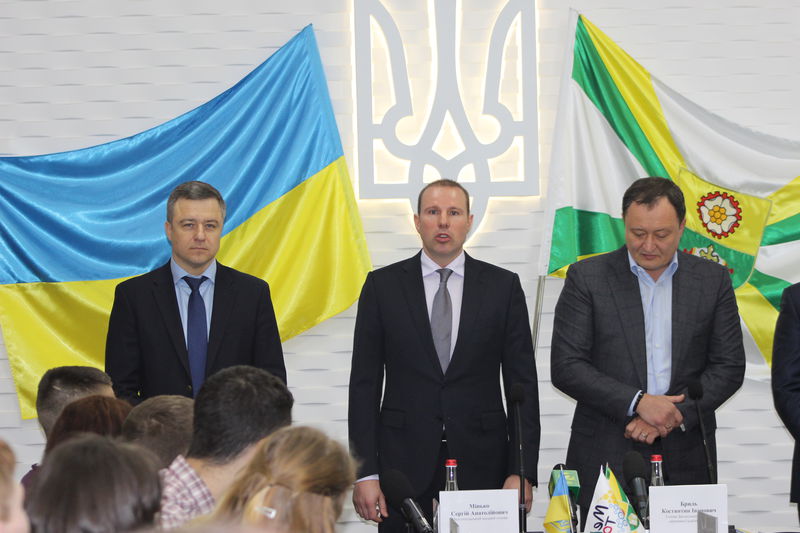 Микола Кулеба: «Сучасна політика держави спрямована на те, аби кожна дитина знайшла сім'ю»