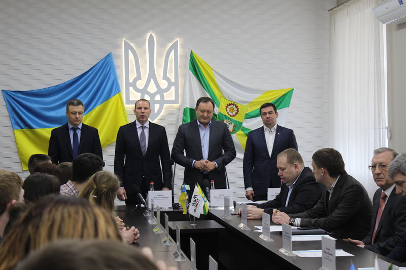 Микола Кулеба: «Сучасна політика держави спрямована на те, аби кожна дитина знайшла сім'ю»