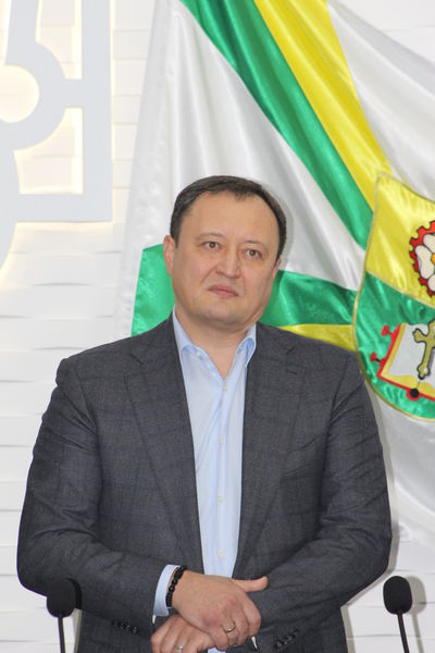 Микола Кулеба: «Сучасна політика держави спрямована на те, аби кожна дитина знайшла сім'ю»