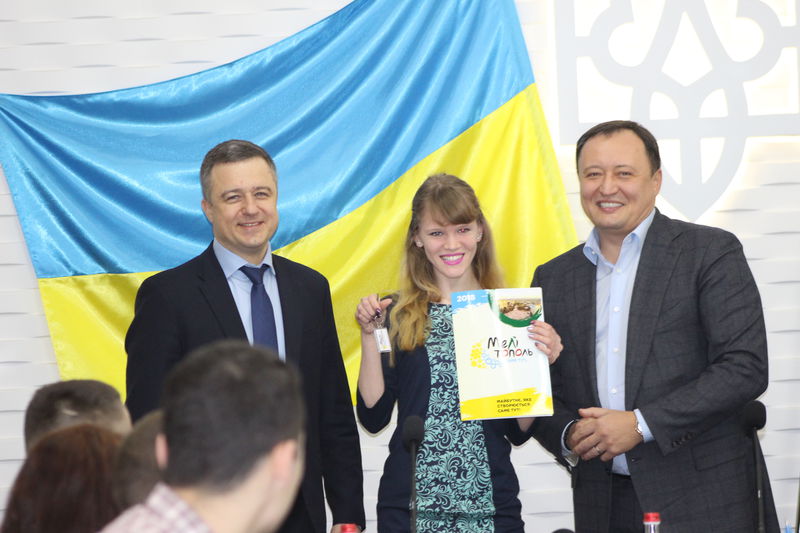 Микола Кулеба: «Сучасна політика держави спрямована на те, аби кожна дитина знайшла сім'ю»